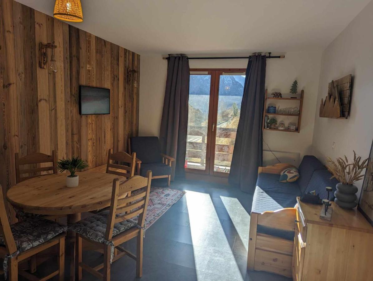 Apartment 4 Couchages ,plein Sud Calme *